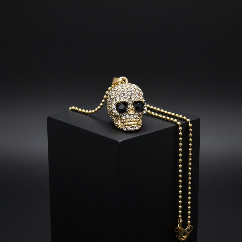 Halskette mit Totenkopf Anhänger