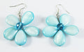 Ohrringe mit Blumenanhänger Hellblau